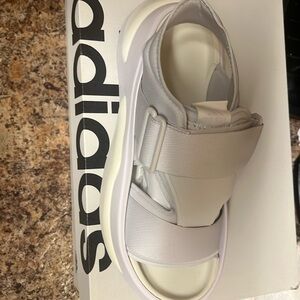 NWT ADIDAS MEHANA SANDALS